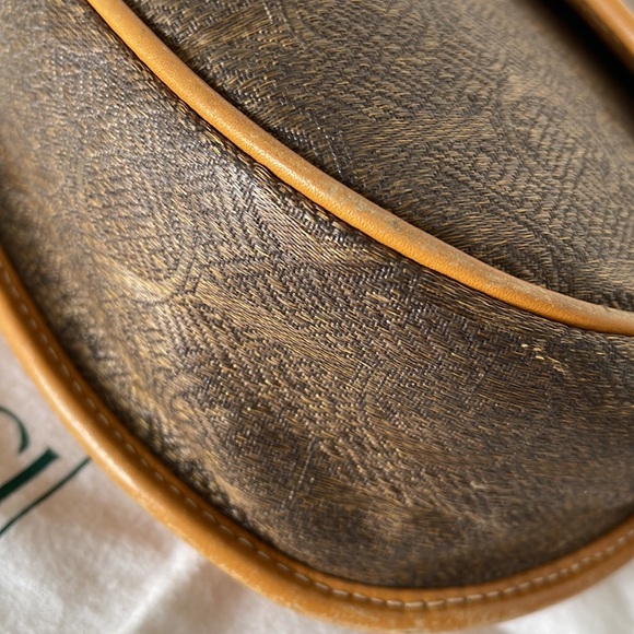 Authentic Shoulder/Crossbody Bag Gucci. - Picture 7 of 15